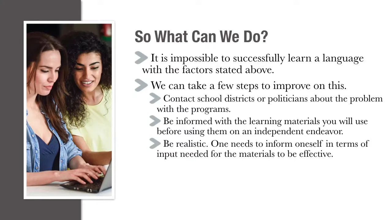 Teacher delivering comprehensible input in a classroom setting